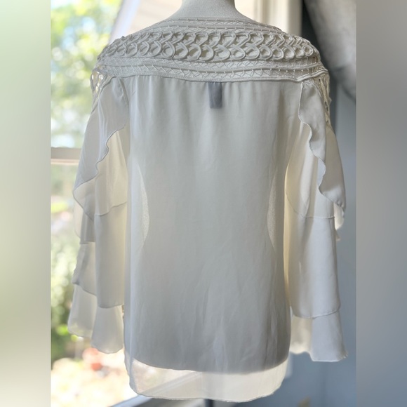 Chic White Women's Blouse with Crochet Detail - Picture 2 of 3